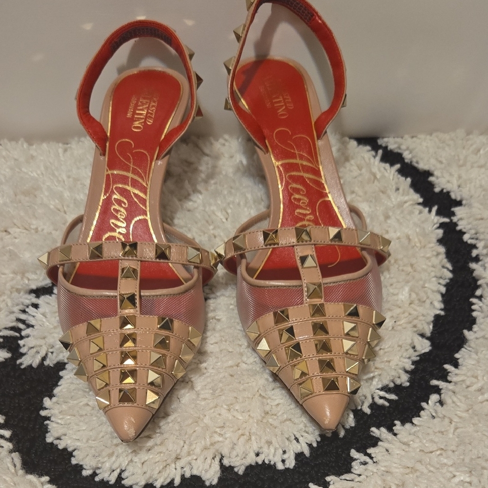 Valentino Rockstud Beige Kitten Heels